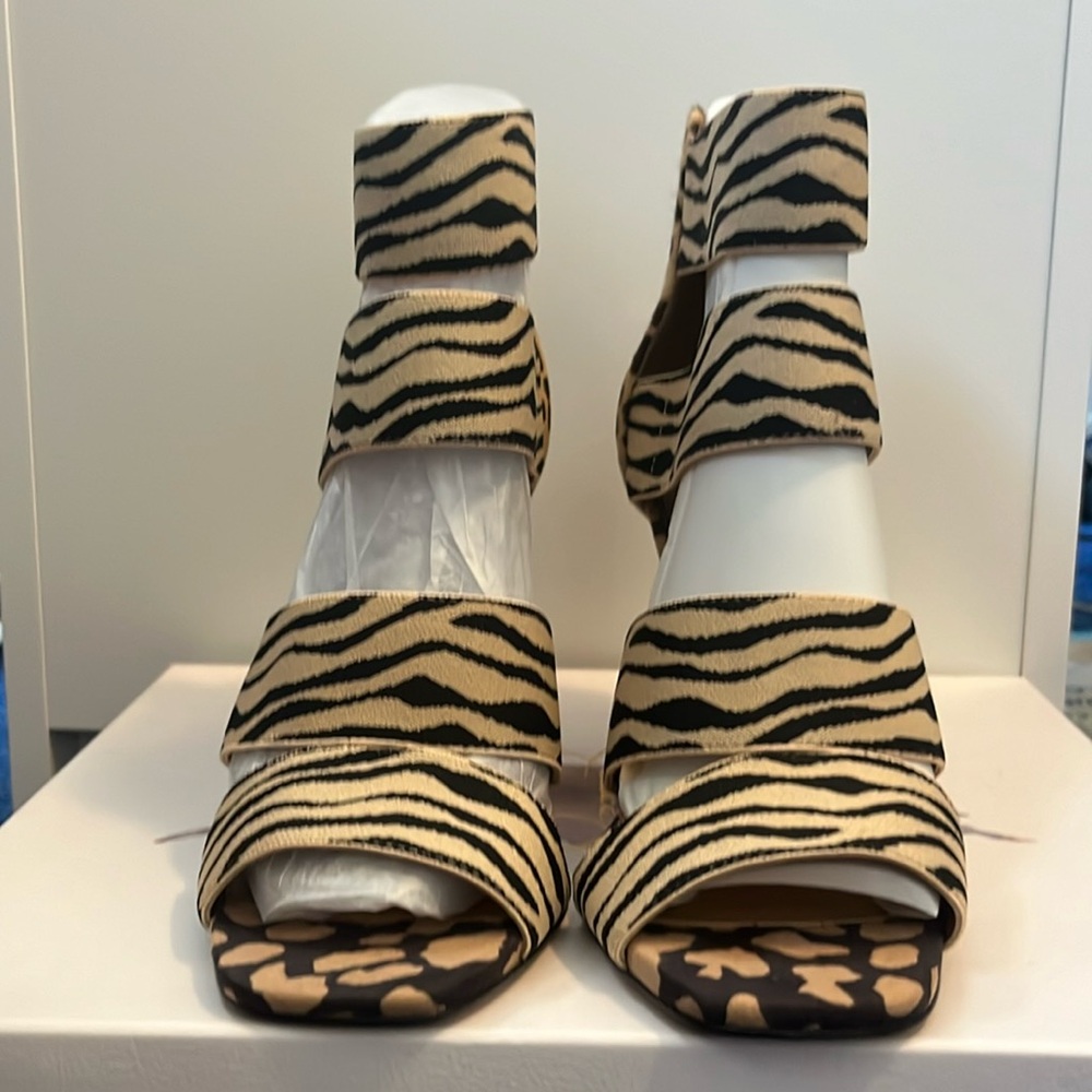 -Jessica Simpson shoes, natural zebra print, elastic | never worn